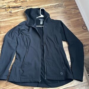 Women’s mountain hardware soft shell
